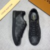 Louis Vuitton Sneakers 001