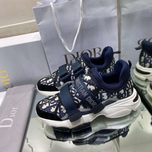 DIOR D-Wander trainers 02