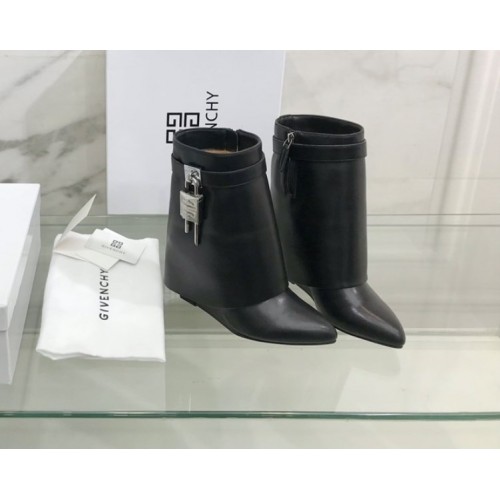 Givenchy Shark black short boots