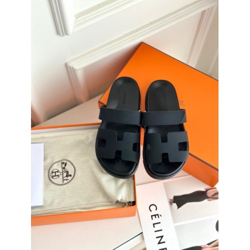 Hermes Chypre black sandal