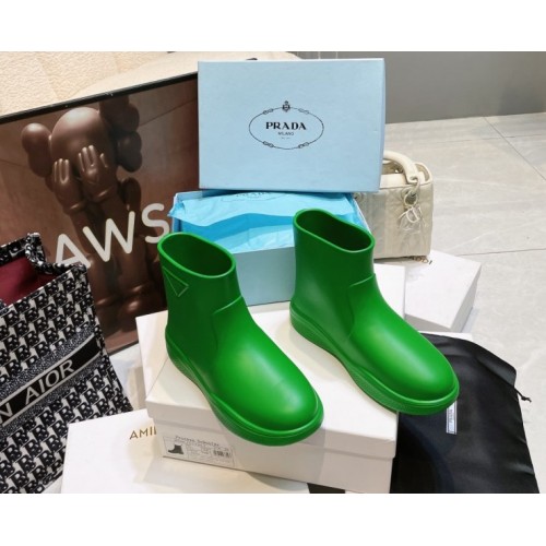 Prada rubber green boots